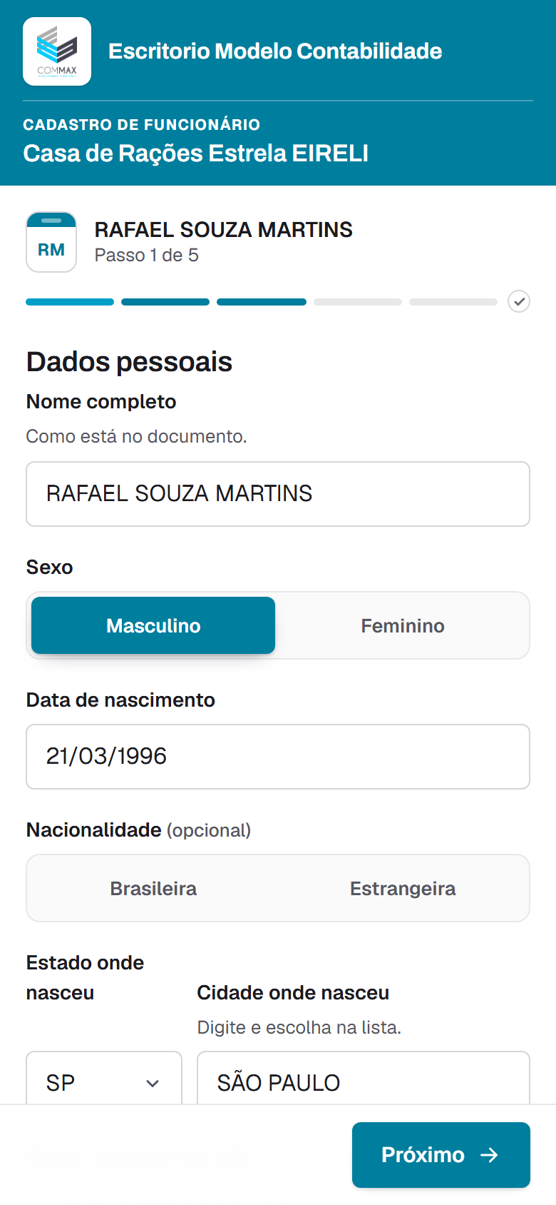 O passo Dados pessoais, no celular.