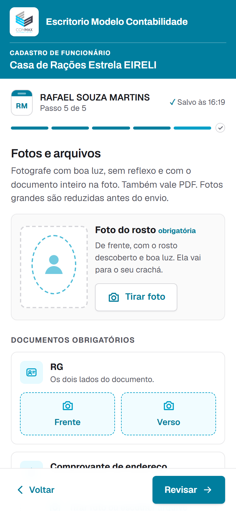 O passo Fotos e arquivos: a foto do rosto e os documentos.